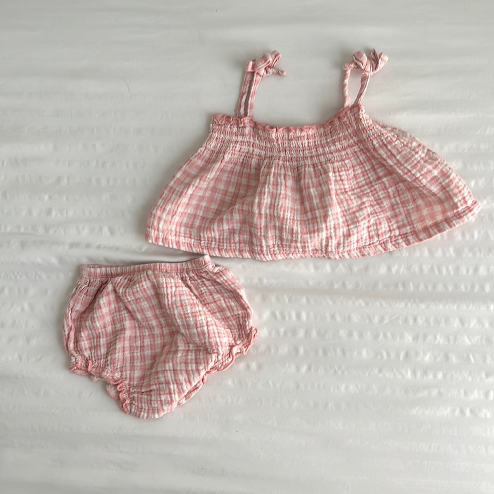 🎀Pink plaid- Smocked matching set!